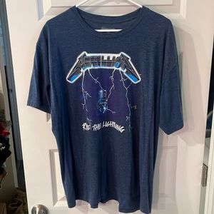 Metallica shirt